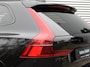Volvo XC60 2.0 T6 Plug-in hybrid AWD Ultra Black Edition Automaat / Panoramadak / 360* camera / Head-up display / Trekhaak / Luchtvering