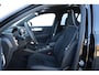 Volvo XC40 2.0 B4 Plus Black Edition | Trekhaak | Pano | 360cam | Harman Kardon |