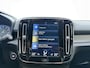 Volvo XC40 T2 130pk Automaat R-Design / Stoel + Stuurw. Verwarming / Getint Glas / DAB / Apple Carplay / PDC + Camera / 18'' / Trekhaak / Keyless /