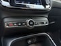 Volvo XC40 T2 130pk Automaat R-Design / Stoel + Stuurw. Verwarming / Getint Glas / DAB / Apple Carplay / PDC + Camera / 18'' / Trekhaak / Keyless /