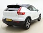 Volvo XC40 T2 130pk Automaat R-Design / Stoel + Stuurw. Verwarming / Getint Glas / DAB / Apple Carplay / PDC + Camera / 18'' / Trekhaak / Keyless /
