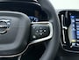 Volvo XC40 T2 130pk Automaat R-Design / Stoel + Stuurw. Verwarming / Getint Glas / DAB / Apple Carplay / PDC + Camera / 18'' / Trekhaak / Keyless /