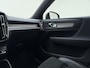 Volvo XC40 T2 130pk Automaat R-Design / Stoel + Stuurw. Verwarming / Getint Glas / DAB / Apple Carplay / PDC + Camera / 18'' / Trekhaak / Keyless /