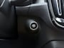 Volvo XC40 T2 130pk Automaat R-Design / Stoel + Stuurw. Verwarming / Getint Glas / DAB / Apple Carplay / PDC + Camera / 18'' / Trekhaak / Keyless /