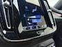 Volvo XC40 T2 130pk Automaat R-Design / Stoel + Stuurw. Verwarming / Getint Glas / DAB / Apple Carplay / PDC + Camera / 18'' / Trekhaak / Keyless /