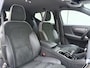 Volvo XC40 T2 130pk Automaat R-Design / Stoel + Stuurw. Verwarming / Getint Glas / DAB / Apple Carplay / PDC + Camera / 18'' / Trekhaak / Keyless /