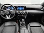 Mercedes-Benz A-klasse 180 Business Solution Ledkoplampen | Parkeerpakket met achteruitrijcamera |Stoelverwarming voor | Spiegelpakket. Inclusief 24 maanden MB Certified garantie voor Europa.