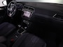 Volkswagen Tiguan 1.4 TSI eHybrid R-Line Business 245 pk Automaat (DSG) | Navigatie | Panoramadak | Trekhaak (wegklapbaar) | Parkeersensoren (Park assist) | Rondomzicht camera | Head-up display | Black Style pakket | R-Line |
