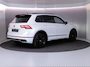 Volkswagen Tiguan 1.4 TSI eHybrid R-Line Business 245 pk Automaat (DSG) | Navigatie | Panoramadak | Trekhaak (wegklapbaar) | Parkeersensoren (Park assist) | Rondomzicht camera | Head-up display | Black Style pakket | R-Line |