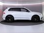 Volkswagen Tiguan 1.4 TSI eHybrid R-Line Business 245 pk Automaat (DSG) | Navigatie | Panoramadak | Trekhaak (wegklapbaar) | Parkeersensoren (Park assist) | Rondomzicht camera | Head-up display | Black Style pakket | R-Line |
