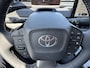 Toyota C-HR / C-HR+ EXECUTIVE AWD 77 kWh NIEUW & DIRECT LEVERBAAR!! PREMIUM PACK PANO-DAK BLIND-SPOT PARK-SENSOREN 360° CAMERA STOEL/STUURVERW WARMTEPOMP EL-ACHTERKLEP