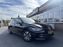 Volkswagen Golf 1.5 eTSI Oranje Edition Carplay - Stuur en Stoelverwarming - Full Options -