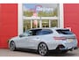 BMW 5-Serie Touring 520i M-SPORT | PANORAMA DAK | TREKHAAK ELEKTRISCH WEGKLAPBAAR | HARMAN KARDON AUDIO SYSTEM | SHADOW LINE PAKKET | ELEKTRISCH VERSTELBARE VOORSTOELEN MET GEHEUGENFUNCTIE | STOEL VENTILATIE VOOR | STOEL VERWARMING VOOR + ACHTER | 360° CAMERA | DRAADLOZE TELEFOONLADER | STAND VERWARMING | LEDEREN BEKLEDING "VEGANZA ZWART" | WARMTEWEREND GLAS | SPORT CHASSIS "M-TECHNIC" | INNOVATIE PAKKET: (HEAD UP DISPLAY/LIVE NAVIGATIE/INTERIEUR CAMERA/PARKEERSENSOREN VOOR+ACHTER/CONNECTED SERVICES) | DRAADLOZE APPLE CARPLAY/ANDROID AUTO | TRAVEL PAKKET (ELEKTRISCH BEDIENBARE ACHTERKLEP/COMFORT ACCESS/TOEGANG VIA SMARTPHONE) | DODEHOEK DETECTIE | ELEKTRISCH BEDIENBAAR STUURKOLOM |