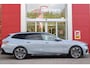 BMW 5-Serie Touring 520i M-SPORT | PANORAMA DAK | TREKHAAK ELEKTRISCH WEGKLAPBAAR | HARMAN KARDON AUDIO SYSTEM | SHADOW LINE PAKKET | ELEKTRISCH VERSTELBARE VOORSTOELEN MET GEHEUGENFUNCTIE | STOEL VENTILATIE VOOR | STOEL VERWARMING VOOR + ACHTER | 360° CAMERA | DRAADLOZE TELEFOONLADER | STAND VERWARMING | LEDEREN BEKLEDING "VEGANZA ZWART" | WARMTEWEREND GLAS | SPORT CHASSIS "M-TECHNIC" | INNOVATIE PAKKET: (HEAD UP DISPLAY/LIVE NAVIGATIE/INTERIEUR CAMERA/PARKEERSENSOREN VOOR+ACHTER/CONNECTED SERVICES) | DRAADLOZE APPLE CARPLAY/ANDROID AUTO | TRAVEL PAKKET (ELEKTRISCH BEDIENBARE ACHTERKLEP/COMFORT ACCESS/TOEGANG VIA SMARTPHONE) | DODEHOEK DETECTIE | ELEKTRISCH BEDIENBAAR STUURKOLOM |