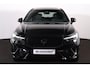 Volvo XC60 T6 Recharge AWD Ultra Black Edition - Luchtvering - Panorama/schuifdak - IntelliSafe Assist & Surround - 360º Camera - Harman/Kardon audio - Adaptieve LED koplampen - Verwarmde voorstoelen, stuur & achterbank - Parkeersensoren voor & achter - Elektr. bedienb. voorstoelen met geheugen - Head up display - Draadloze tel. lader - Extra getint glas - Inklapbare trekhaak - 21' LMV