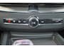 Volvo XC60 T6 Recharge AWD Ultra Black Edition - Luchtvering - Panorama/schuifdak - IntelliSafe Assist & Surround - 360º Camera - Harman/Kardon audio - Adaptieve LED koplampen - Verwarmde voorstoelen, stuur & achterbank - Parkeersensoren voor & achter - Elektr. bedienb. voorstoelen met geheugen - Head up display - Draadloze tel. lader - Extra getint glas - Inklapbare trekhaak - 21' LMV