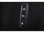 Volvo XC60 T6 Recharge AWD Ultra Black Edition - Luchtvering - Panorama/schuifdak - IntelliSafe Assist & Surround - 360º Camera - Harman/Kardon audio - Adaptieve LED koplampen - Verwarmde voorstoelen, stuur & achterbank - Parkeersensoren voor & achter - Elektr. bedienb. voorstoelen met geheugen - Head up display - Draadloze tel. lader - Extra getint glas - Inklapbare trekhaak - 21' LMV