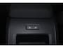 Volvo XC60 T6 Recharge AWD Ultra Black Edition - Luchtvering - Panorama/schuifdak - IntelliSafe Assist & Surround - 360º Camera - Harman/Kardon audio - Adaptieve LED koplampen - Verwarmde voorstoelen, stuur & achterbank - Parkeersensoren voor & achter - Elektr. bedienb. voorstoelen met geheugen - Head up display - Draadloze tel. lader - Extra getint glas - Inklapbare trekhaak - 21' LMV