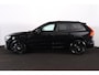 Volvo XC60 T6 Recharge AWD Ultra Black Edition - Luchtvering - Panorama/schuifdak - IntelliSafe Assist & Surround - 360º Camera - Harman/Kardon audio - Adaptieve LED koplampen - Verwarmde voorstoelen, stuur & achterbank - Parkeersensoren voor & achter - Elektr. bedienb. voorstoelen met geheugen - Head up display - Draadloze tel. lader - Extra getint glas - Inklapbare trekhaak - 21' LMV