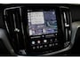 Volvo V60 T8 Plug-in hybrid AWD Plus Dark | Panoramadak | Trekhaak | Verwarmbare voorstoelen, achterbank en stuurwiel | Head-up display | 360 graden camera | Premium audio by Harman Kardon | Apple carplay/Android auto