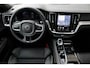 Volvo V60 T8 Plug-in hybrid AWD Plus Dark | Panoramadak | Trekhaak | Verwarmbare voorstoelen, achterbank en stuurwiel | Head-up display | 360 graden camera | Premium audio by Harman Kardon | Apple carplay/Android auto