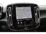 Volvo EX40 Single Motor Extended Range Plus 82 kWh | Trekhaak | Verwarmbare voorstoelen en stuurwiel | Premium audio by Harman Kardon | Keyless | Adaptieve cruise control Warmtepomp