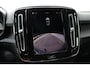 Volvo EX40 Single Motor Extended Range Plus 82 kWh | Trekhaak | Verwarmbare voorstoelen en stuurwiel | Premium audio by Harman Kardon | Keyless | Adaptieve cruise control Warmtepomp