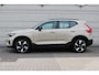 Volvo EX40 Single Motor Extended Range Plus 82 kWh | Trekhaak | Verwarmbare voorstoelen en stuurwiel | Premium audio by Harman Kardon | Keyless | Adaptieve cruise control Warmtepomp