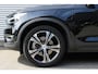 Volvo XC40 1.5 T5 Recharge Inscription Expression | Llichtmetalen Velgen 5-Spaaks 18" All-Season | Lederbekleden Stoelen | Trtekhaak | Elektrisch Glazen Panorama-Dak | Achteruitrijcamera | Extra Getint Glas | Electronic Climate Controle | Voorstoelen + Stuurwiel Verwarmd |Kkeyless entry/start |