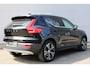 Volvo XC40 1.5 T5 Recharge Inscription Expression | Llichtmetalen Velgen 5-Spaaks 18" All-Season | Lederbekleden Stoelen | Trtekhaak | Elektrisch Glazen Panorama-Dak | Achteruitrijcamera | Extra Getint Glas | Electronic Climate Controle | Voorstoelen + Stuurwiel Verwarmd |Kkeyless entry/start |
