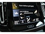Volvo XC40 1.5 T5 Recharge Inscription Expression | Llichtmetalen Velgen 5-Spaaks 18" All-Season | Lederbekleden Stoelen | Trtekhaak | Elektrisch Glazen Panorama-Dak | Achteruitrijcamera | Extra Getint Glas | Electronic Climate Controle | Voorstoelen + Stuurwiel Verwarmd |Kkeyless entry/start |