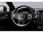 Volvo XC40 1.5 T5 Recharge Inscription Expression | Llichtmetalen Velgen 5-Spaaks 18" All-Season | Lederbekleden Stoelen | Trtekhaak | Elektrisch Glazen Panorama-Dak | Achteruitrijcamera | Extra Getint Glas | Electronic Climate Controle | Voorstoelen + Stuurwiel Verwarmd |Kkeyless entry/start |