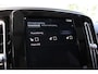 Volvo XC40 1.5 T5 Recharge Inscription Expression | Llichtmetalen Velgen 5-Spaaks 18" All-Season | Lederbekleden Stoelen | Trtekhaak | Elektrisch Glazen Panorama-Dak | Achteruitrijcamera | Extra Getint Glas | Electronic Climate Controle | Voorstoelen + Stuurwiel Verwarmd |Kkeyless entry/start |