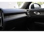 Volvo XC40 1.5 T5 Recharge Inscription Expression | Llichtmetalen Velgen 5-Spaaks 18" All-Season | Lederbekleden Stoelen | Trtekhaak | Elektrisch Glazen Panorama-Dak | Achteruitrijcamera | Extra Getint Glas | Electronic Climate Controle | Voorstoelen + Stuurwiel Verwarmd |Kkeyless entry/start |