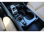 Volvo XC40 1.5 T5 Recharge Inscription Expression | Llichtmetalen Velgen 5-Spaaks 18" All-Season | Lederbekleden Stoelen | Trtekhaak | Elektrisch Glazen Panorama-Dak | Achteruitrijcamera | Extra Getint Glas | Electronic Climate Controle | Voorstoelen + Stuurwiel Verwarmd |Kkeyless entry/start |