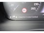 Volvo XC40 1.5 T5 Recharge Inscription Expression | Llichtmetalen Velgen 5-Spaaks 18" All-Season | Lederbekleden Stoelen | Trtekhaak | Elektrisch Glazen Panorama-Dak | Achteruitrijcamera | Extra Getint Glas | Electronic Climate Controle | Voorstoelen + Stuurwiel Verwarmd |Kkeyless entry/start |