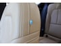 Volvo XC40 1.5 T5 Recharge Inscription Expression | Llichtmetalen Velgen 5-Spaaks 18" All-Season | Lederbekleden Stoelen | Trtekhaak | Elektrisch Glazen Panorama-Dak | Achteruitrijcamera | Extra Getint Glas | Electronic Climate Controle | Voorstoelen + Stuurwiel Verwarmd |Kkeyless entry/start |