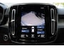 Volvo XC40 1.5 T5 Recharge Inscription Expression | Llichtmetalen Velgen 5-Spaaks 18" All-Season | Lederbekleden Stoelen | Trtekhaak | Elektrisch Glazen Panorama-Dak | Achteruitrijcamera | Extra Getint Glas | Electronic Climate Controle | Voorstoelen + Stuurwiel Verwarmd |Kkeyless entry/start |