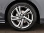 Volkswagen Golf 1.5 eTSI 130pk DSG R-Line · Apple/Android Car Play · P-Sensoren · Navigatie · Sfeerverlichting · 17 Inch · Garantie t/m 12-02-2028 of 100.000km