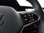 Volkswagen Golf 1.5 eTSI 130pk DSG R-Line · Apple/Android Car Play · P-Sensoren · Navigatie · Sfeerverlichting · 17 Inch · Garantie t/m 12-02-2028 of 100.000km