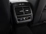 Volkswagen Passat Variant 1.5 eTSI 150pk DSG Elegance Business · Camera · Wegklapbare Trekhaak · Apple/Android Car Play · Dodehoeksensoren · P-Sensoren · 17'' Inch · Garantie t/m 18-06-2028 of 100.000