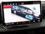 Volkswagen Passat Variant 1.5 eTSI 150pk DSG Elegance Business · Camera · Wegklapbare Trekhaak · Apple/Android Car Play · Dodehoeksensoren · P-Sensoren · 17'' Inch · Garantie t/m 18-06-2028 of 100.000