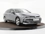 Volkswagen Passat Variant 1.5 eTSI 150pk DSG Elegance Business · Camera · Wegklapbare Trekhaak · Apple/Android Car Play · Dodehoeksensoren · P-Sensoren · 17'' Inch · Garantie t/m 18-06-2028 of 100.000