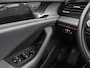 Volkswagen Passat Variant 1.5 eTSI 150pk DSG Elegance Business · Camera · Wegklapbare Trekhaak · Apple/Android Car Play · Dodehoeksensoren · P-Sensoren · 17'' Inch · Garantie t/m 18-06-2028 of 100.000