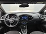 Toyota Aygo X 1.0 VVT-i S-CVT Pulse + | BTW Voertuig | Parkeersensoren voor+achter | Keyless Entry/Start | Climate Control | Cruise Control Adaptive | achteruitrijcamera | Apple CarPlay/Android Auto |