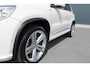 Volkswagen Tiguan 2.0 TSI R-Line 4Motion SCHUIFDAK TREKHAAK NAVIGATIE