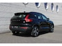 Volvo XC40 T4 Recharge R-Design | Elektrisch glazen panorama-dak | Achteruitrijcamera | Dodehoek detectie met correctie | Voorstoelen & stuurwiel verwarmd | Pilot Assist & Adaptive Cruise Control | Apple Carplay & Android Auto | Elektrisch bedienbare achterklep | Keyless Entry & Start | Rijstrooksensor met correctie |