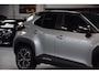 Toyota Yaris 1.5 Hybrid Executive Bi-Tone Hud Navi|Panoramadak|Garantie|Dealer Onderhouden