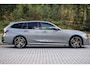 BMW 3-Serie Touring 320i M-Sport | Pano | HUD | ACC | 360 | 19" | Elektr. trekhaak | Alarm kl.3 | Keyless | Hifi | Etc.