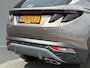 Hyundai Tucson 1.6 T-GDI PHEV Comfort Smart 4WD / Adaptief Cruise Control / Navigatie / Achteruitrijcamera / Apple Carplay & Android Auto / Stoel & Stuurverwarming / 19" LM Velgen / Elektrische Achterklep /